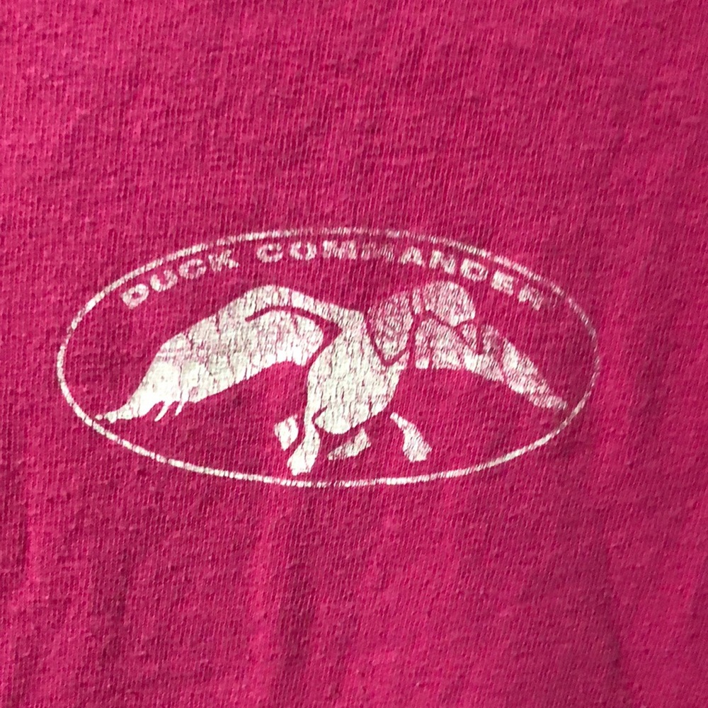 Women’s Pink Duck Commander logo Tee shirt
